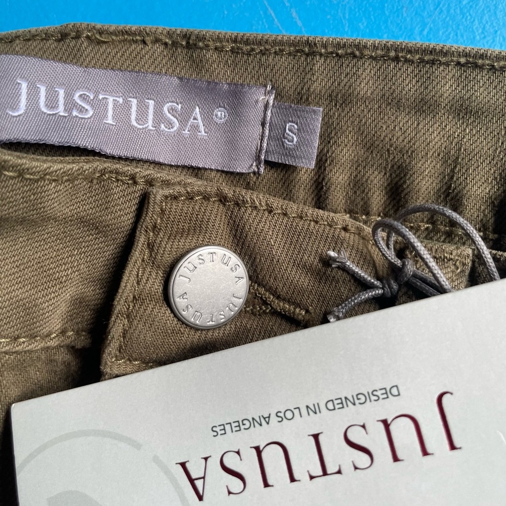 Mini Skirt - Picture 3 of 4